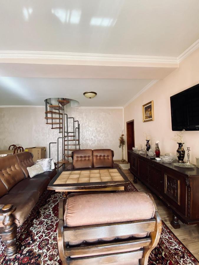 Central House Oradea Εξωτερικό φωτογραφία